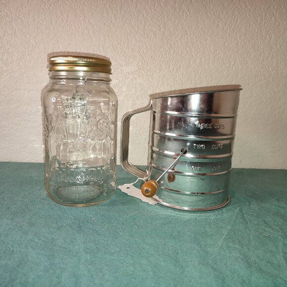 Vintage Atlas Mason Jar and Strainer Container w Handle Good Cook granny chic - Picture 3 of 8